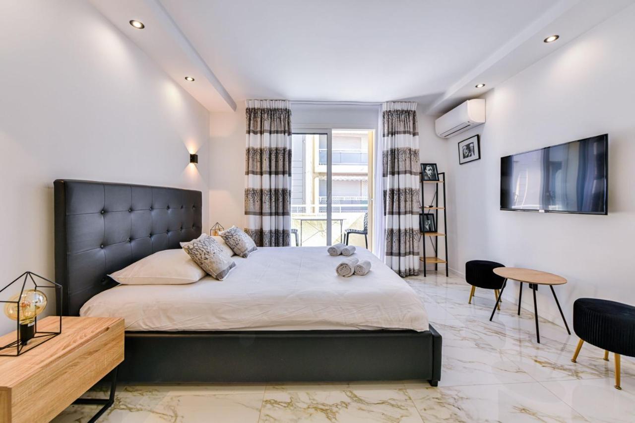 Large Studio - 50M Cannes Beach - Terrace Sea View Bagian luar foto